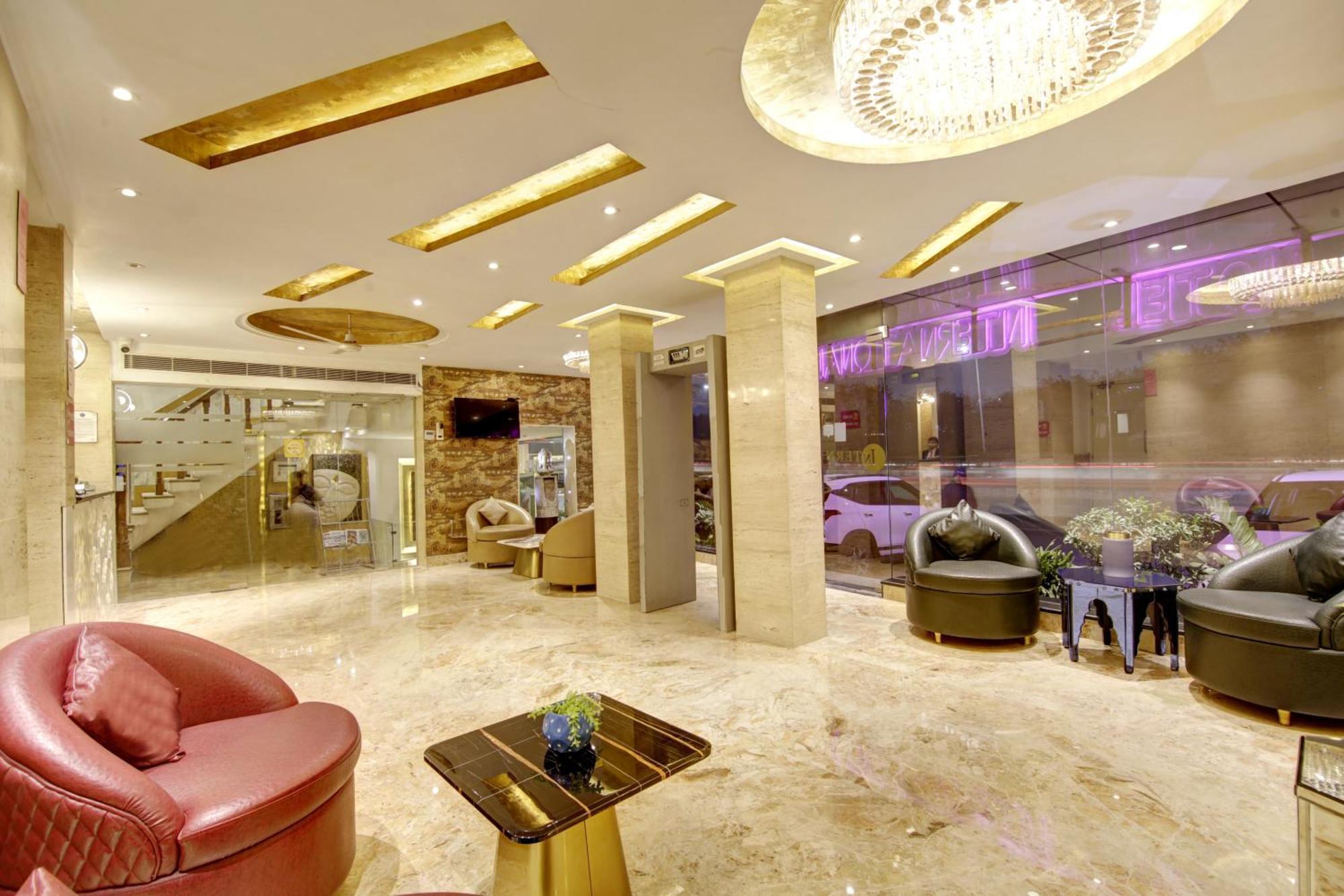 Hotel International Inn By Star Group - Near Delhi Airport Нью-Дели Экстерьер фото