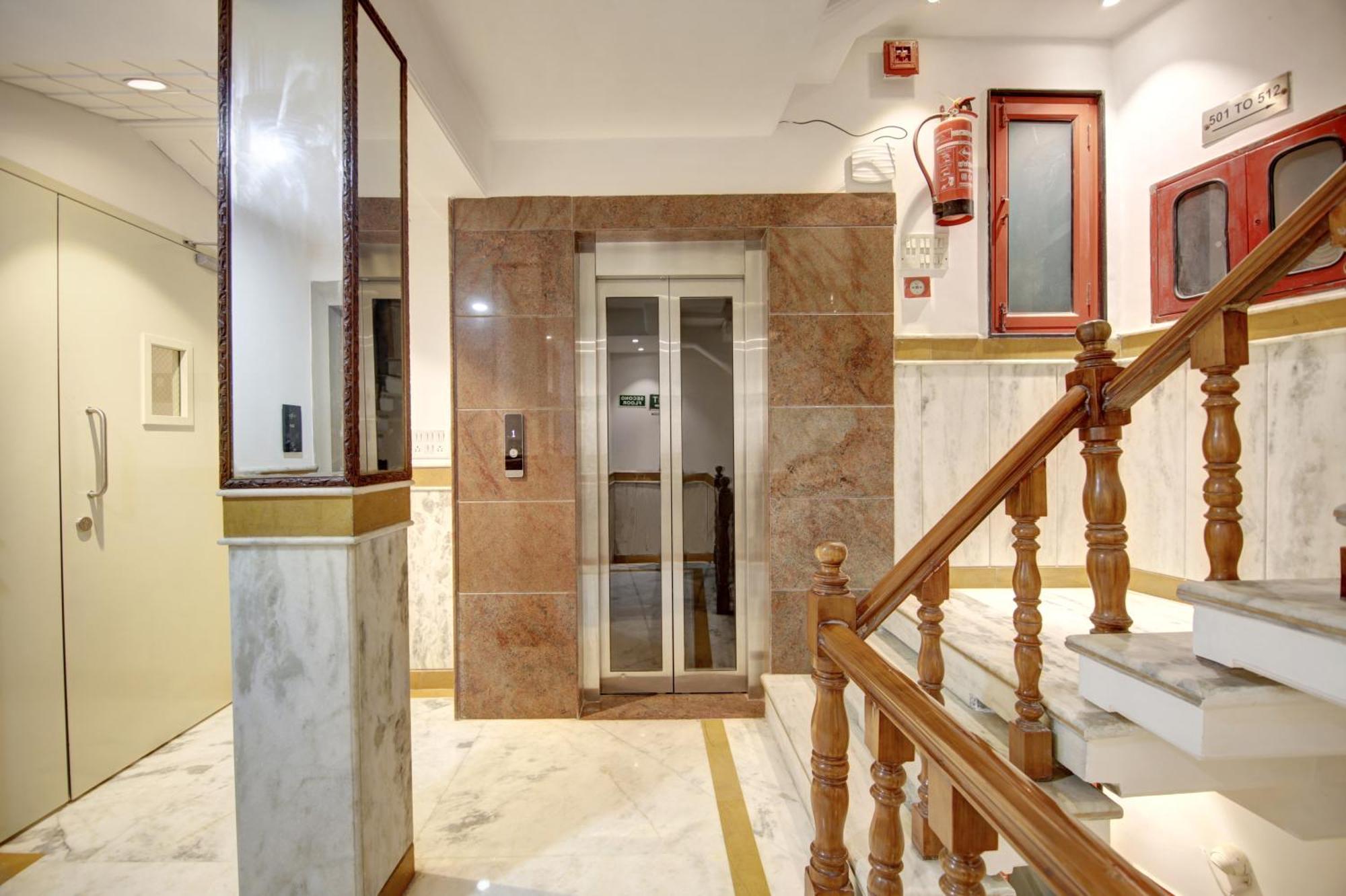 Hotel International Inn By Star Group - Near Delhi Airport Нью-Дели Экстерьер фото