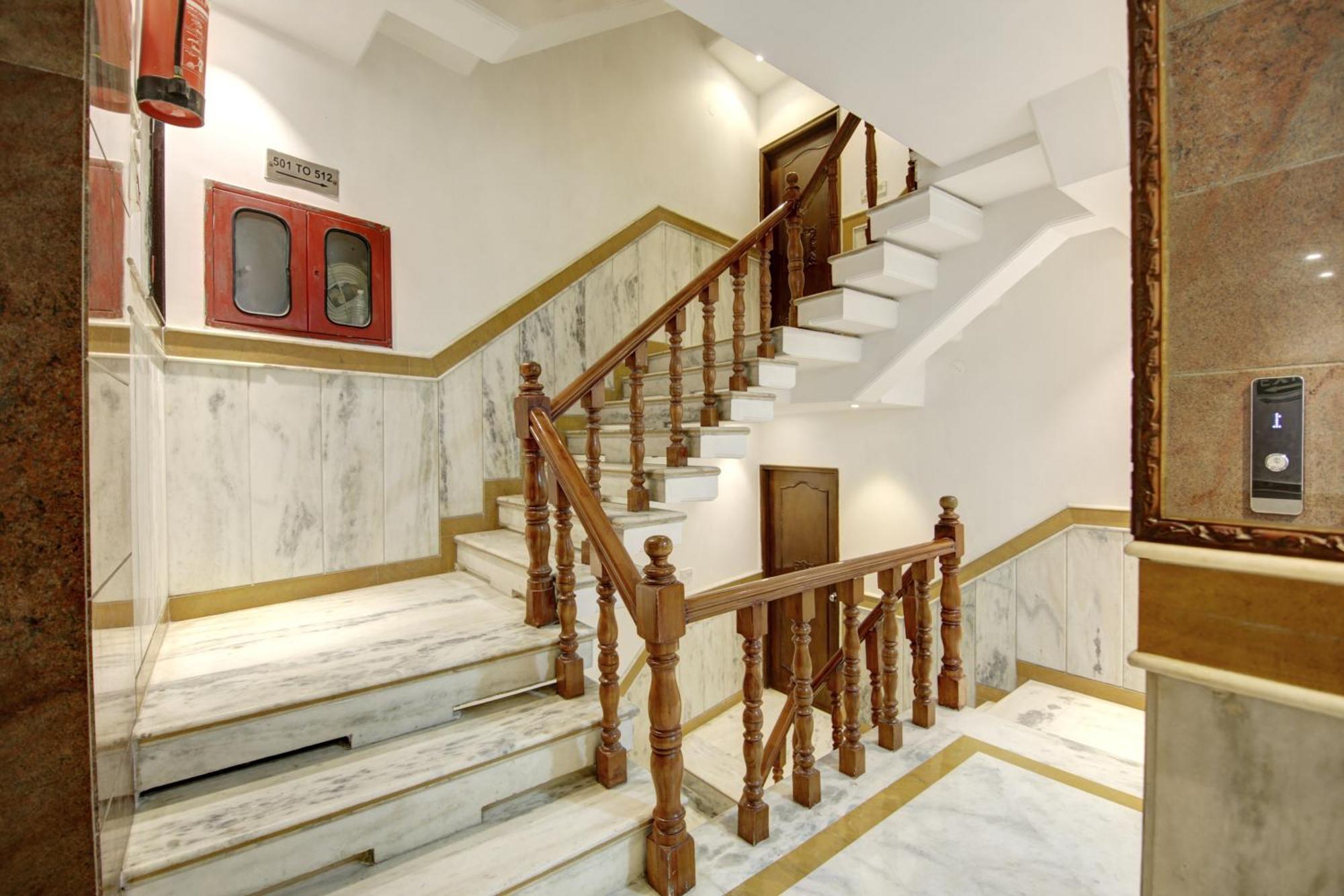 Hotel International Inn By Star Group - Near Delhi Airport Нью-Дели Экстерьер фото