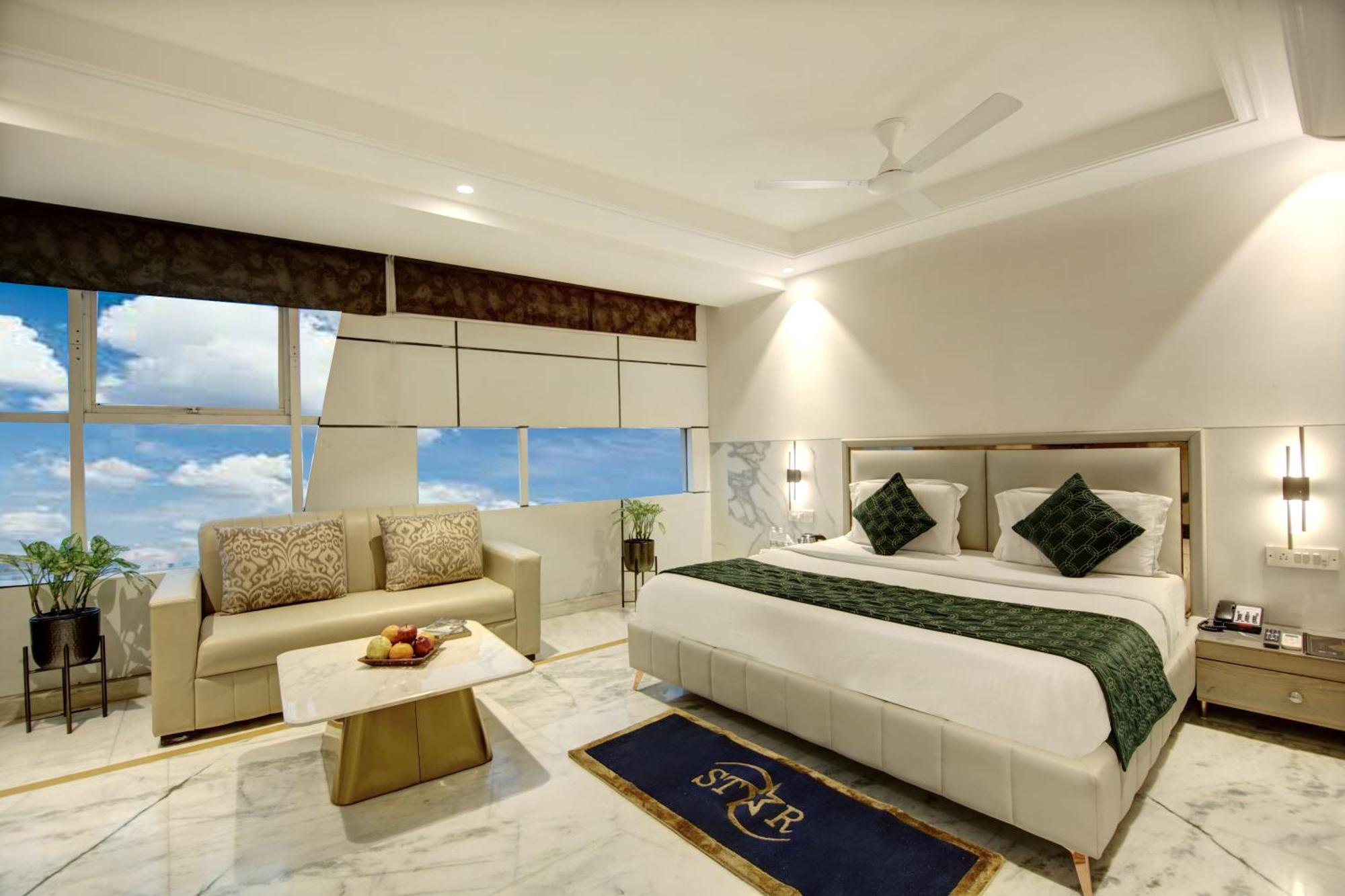 Hotel International Inn By Star Group - Near Delhi Airport Нью-Дели Экстерьер фото