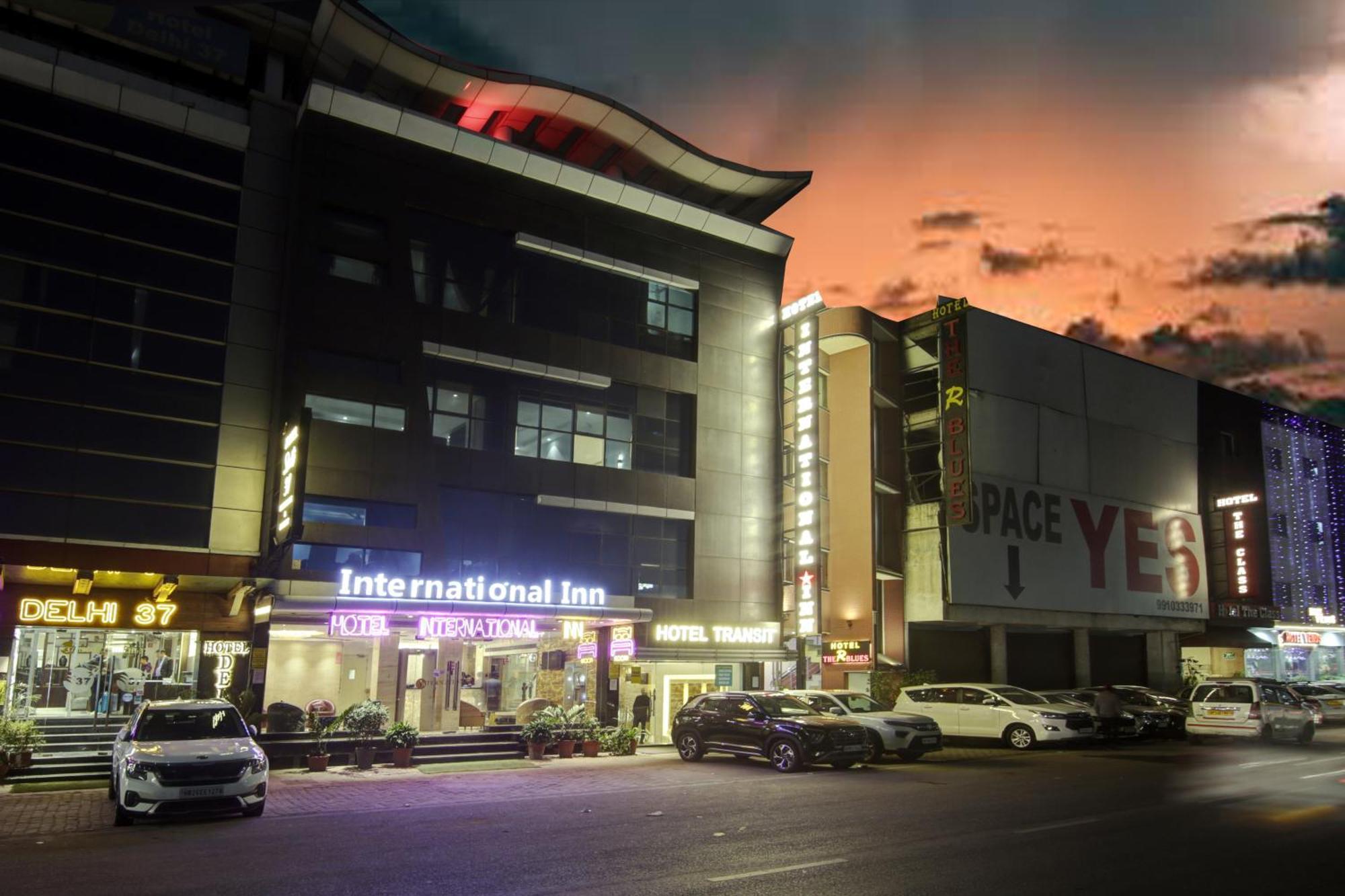 Hotel International Inn By Star Group - Near Delhi Airport Нью-Дели Экстерьер фото