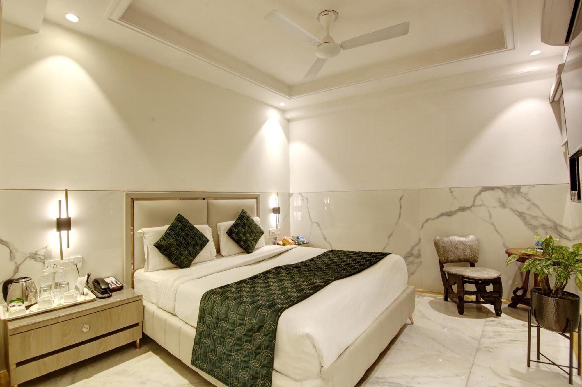 Hotel International Inn By Star Group - Near Delhi Airport Нью-Дели Экстерьер фото