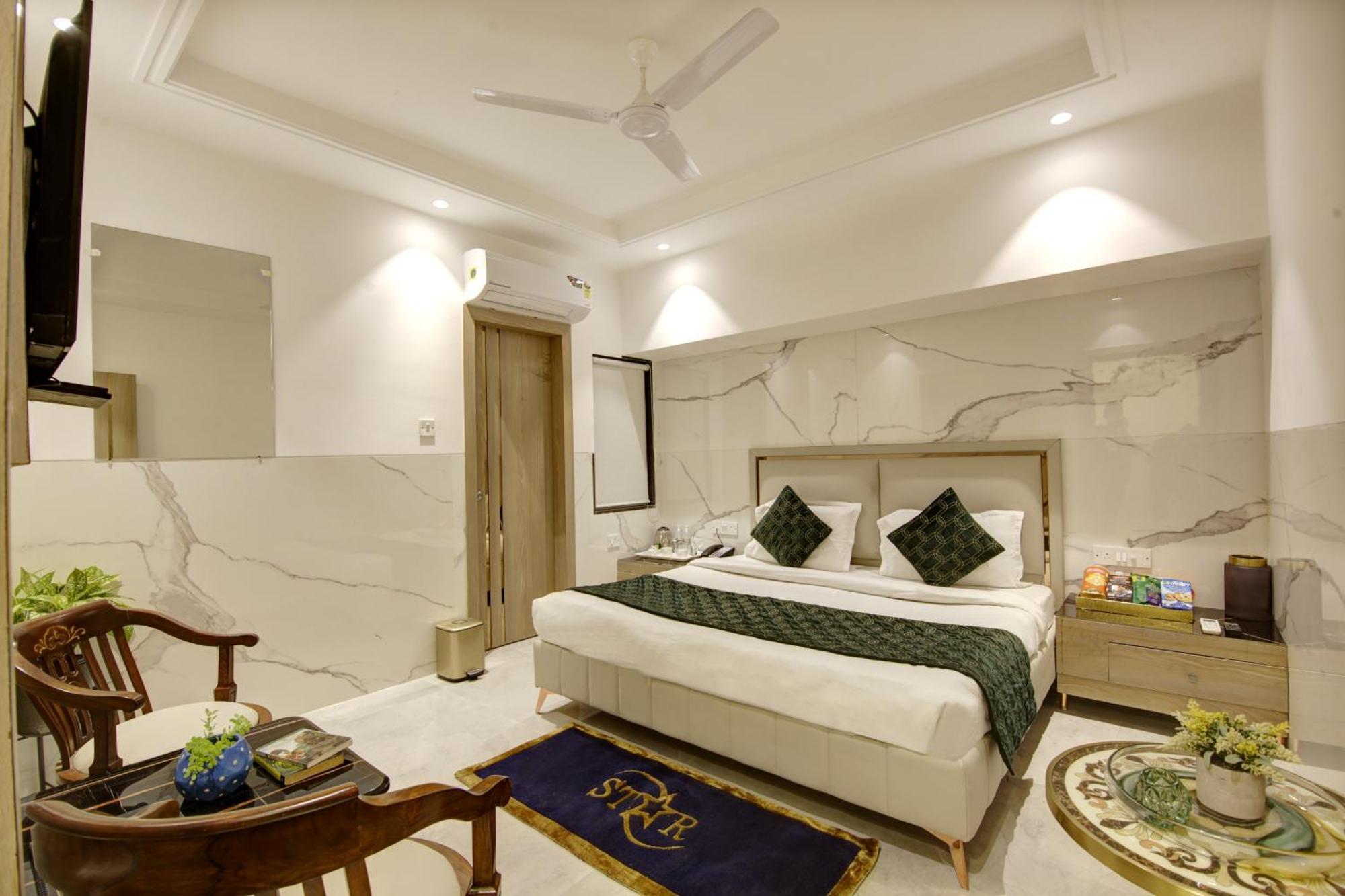 Hotel International Inn By Star Group - Near Delhi Airport Нью-Дели Экстерьер фото