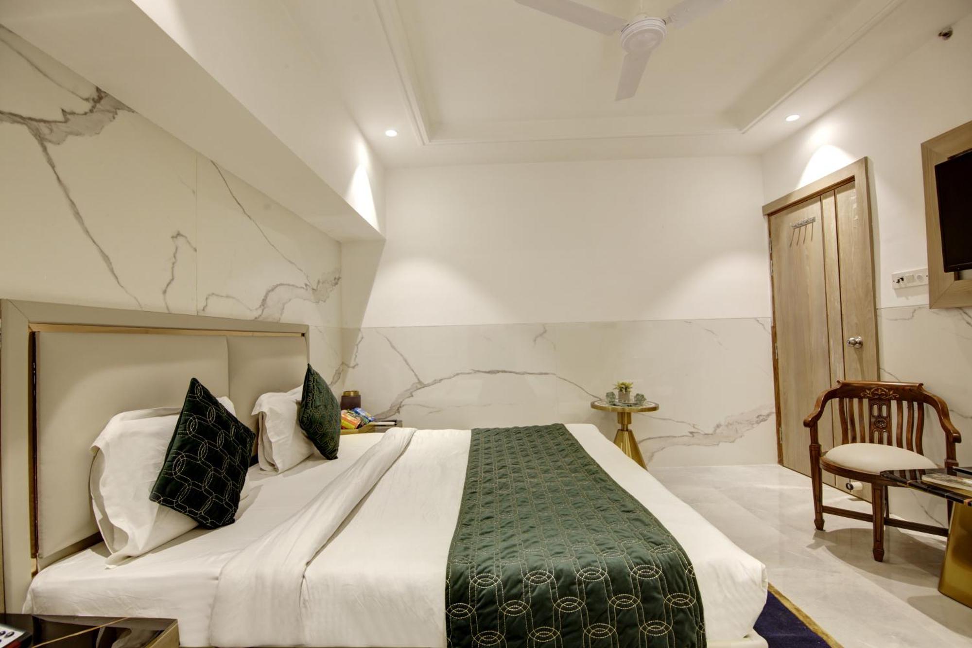 Hotel International Inn By Star Group - Near Delhi Airport Нью-Дели Экстерьер фото